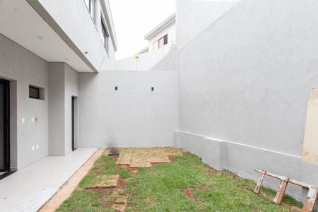 Casa à venda com 192m², 3 quartos e 2 vagasQuintal