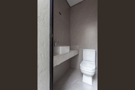 Casa à venda com 192m², 3 quartos e 2 vagasLavabo