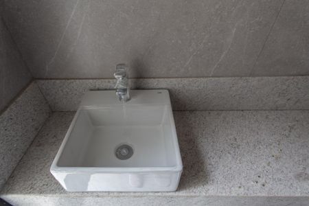 Casa à venda com 192m², 3 quartos e 2 vagasLavabo