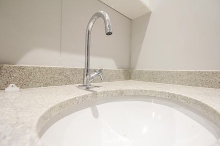 Apartamento à venda com 71m², 2 quartos e 1 vagaBanheiro Social 