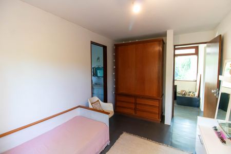 Casa de condomínio à venda com 392m², 4 quartos e 4 vagas Casa de condomínio à venda com 392m², 4 quartos e 4 vagasSuíte 1