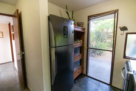 Casa de condomínio à venda com 392m², 4 quartos e 4 vagas Casa de condomínio à venda com 392m², 4 quartos e 4 vagasCozinha