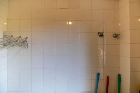 Casa de condomínio à venda com 392m², 4 quartos e 4 vagas Casa de condomínio à venda com 392m², 4 quartos e 4 vagasBanheiro de serviço