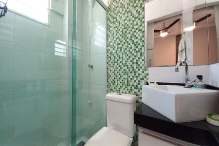 Apartamento à venda com 76m², 3 quartos e 1 vaga Apartamento à venda com 76m², 3 quartos e 1 vagaBanheiro da Suíte