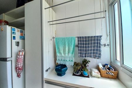 Apartamento à venda com 76m², 3 quartos e 1 vaga Apartamento à venda com 76m², 3 quartos e 1 vagaÁrea de Serviço