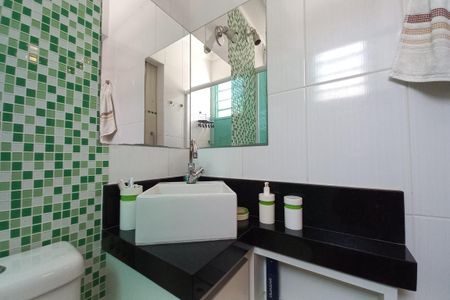 Apartamento à venda com 76m², 3 quartos e 1 vaga Apartamento à venda com 76m², 3 quartos e 1 vagaBanheiro da Suíte
