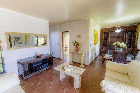 Casa para alugar com 130m², 2 quartos e 3 vagas Casa para alugar com 130m², 2 quartos e 3 vagasSala