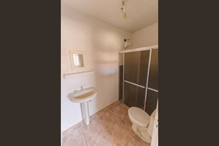 Casa para alugar com 130m², 2 quartos e 3 vagas Casa para alugar com 130m², 2 quartos e 3 vagasBanheiro de serviço