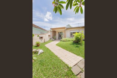 Casa para alugar com 130m², 2 quartos e 3 vagas Casa para alugar com 130m², 2 quartos e 3 vagasFachada