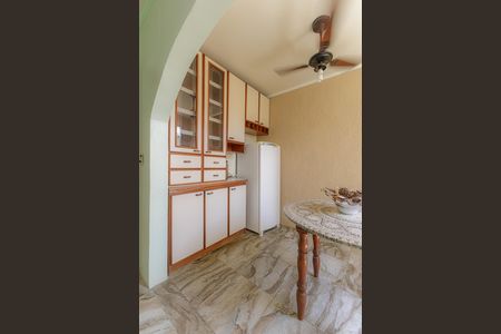 Casa para alugar com 130m², 2 quartos e 3 vagas Casa para alugar com 130m², 2 quartos e 3 vagasCozinha