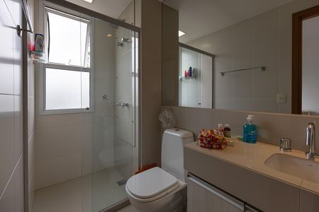 Apartamento para alugar com 75m², 2 quartos e 2 vagas Apartamento para alugar com 75m², 2 quartos e 2 vagasBanheiro da Suíte 2