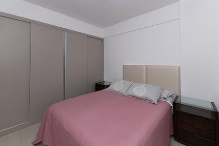 Apartamento para alugar com 75m², 2 quartos e 2 vagas Apartamento para alugar com 75m², 2 quartos e 2 vagasSuíte