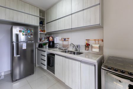 Apartamento para alugar com 75m², 2 quartos e 2 vagas Apartamento para alugar com 75m², 2 quartos e 2 vagasCozinha