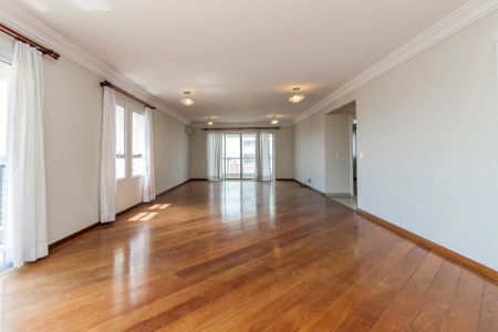 Apartamento à venda com 270m², 3 quartos e 5 vagas Apartamento à venda com 270m², 3 quartos e 5 vagasSala