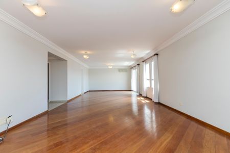 Apartamento à venda com 270m², 3 quartos e 5 vagas Apartamento à venda com 270m², 3 quartos e 5 vagasSala