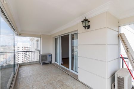 Apartamento à venda com 270m², 3 quartos e 5 vagas Apartamento à venda com 270m², 3 quartos e 5 vagasVaranda da Sala