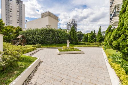 Apartamento à venda com 270m², 3 quartos e 5 vagas Apartamento à venda com 270m², 3 quartos e 5 vagasÁrea Comum