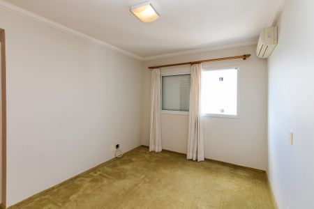 Apartamento à venda com 270m², 3 quartos e 5 vagas Apartamento à venda com 270m², 3 quartos e 5 vagasSuíte 2
