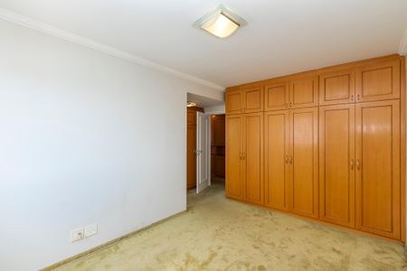 Apartamento à venda com 270m², 3 quartos e 5 vagas Apartamento à venda com 270m², 3 quartos e 5 vagasSuíte 3