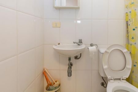 Apartamento à venda com 270m², 3 quartos e 5 vagas Apartamento à venda com 270m², 3 quartos e 5 vagasBanheiro de Serviço