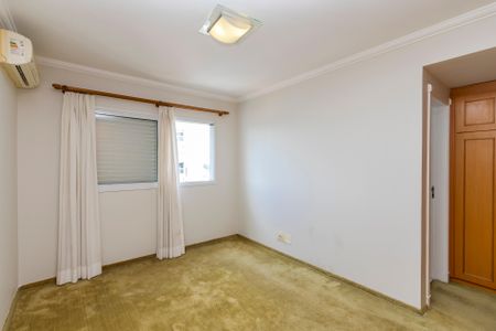 Apartamento à venda com 270m², 3 quartos e 5 vagas Apartamento à venda com 270m², 3 quartos e 5 vagasSuíte 3