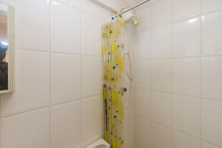 Apartamento à venda com 270m², 3 quartos e 5 vagas Apartamento à venda com 270m², 3 quartos e 5 vagasBanheiro de Serviço