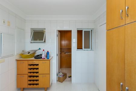 Apartamento à venda com 270m², 3 quartos e 5 vagas Apartamento à venda com 270m², 3 quartos e 5 vagasÁrea de Serviço