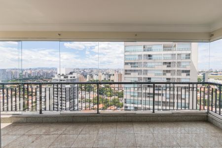 Apartamento à venda com 270m², 3 quartos e 5 vagas Apartamento à venda com 270m², 3 quartos e 5 vagasVaranda da Sala