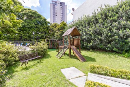 Apartamento à venda com 270m², 3 quartos e 5 vagas Apartamento à venda com 270m², 3 quartos e 5 vagasPlayground