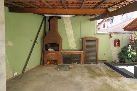 Casa de condomínio à venda com 80m², 2 quartos e 1 vagaÁrea Externa