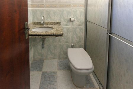 Casa de condomínio à venda com 80m², 2 quartos e 1 vagaBanheiro do Quarto 1
