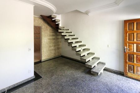 Casa de condomínio à venda com 80m², 2 quartos e 1 vagaSala