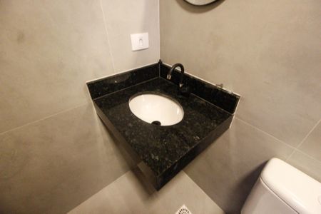 Apartamento para alugar com 37m², 1 quarto e sem vaga Apartamento para alugar com 37m², 1 quarto e sem vagaBanheiro
