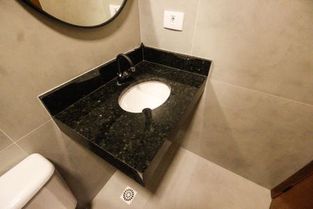 Apartamento para alugar com 37m², 1 quarto e sem vaga Apartamento para alugar com 37m², 1 quarto e sem vagaBanheiro