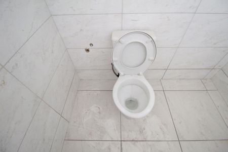 Casa à venda com 360m², 2 quartos e 6 vagasBanheiro do Sótão