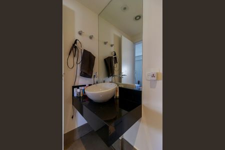 Apartamento à venda com 69m², 1 quarto e 1 vaga Apartamento à venda com 69m², 1 quarto e 1 vagaLavabo da Sala