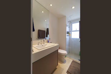 Apartamento à venda com 69m², 1 quarto e 1 vaga Apartamento à venda com 69m², 1 quarto e 1 vagaBanheiro da Suíte