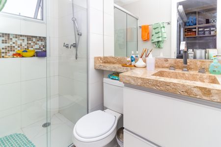 Apartamento à venda com 93m², 2 quartos e 2 vagasBanheiro da Suíte 2