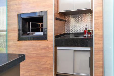 Apartamento à venda com 93m², 2 quartos e 2 vagasVaranda