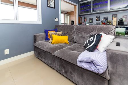 Apartamento à venda com 93m², 2 quartos e 2 vagasSala