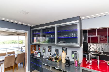 Apartamento à venda com 93m², 2 quartos e 2 vagasSala