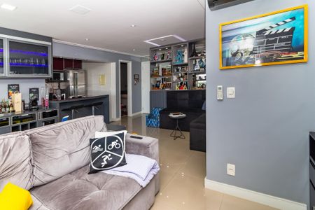 Apartamento à venda com 93m², 2 quartos e 2 vagasSala