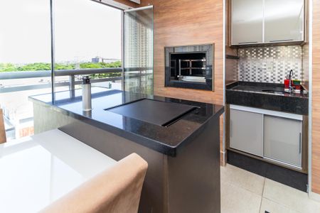 Apartamento à venda com 93m², 2 quartos e 2 vagasVaranda