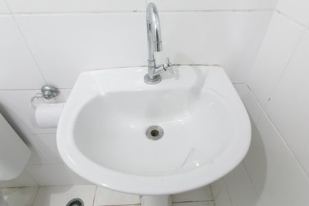 Apartamento para alugar com 48m², 2 quartos e 1 vagaDetalhe banheiro