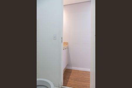 Apartamento para alugar com 47m², 2 quartos e 1 vaga Apartamento para alugar com 47m², 2 quartos e 1 vagaBanheiro