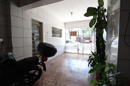 Casa à venda com 55m², 2 quartos e sem vagaGaragem