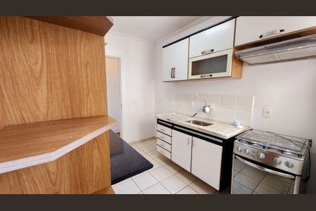Apartamento à venda com 68m², 3 quartos e 2 vagas Apartamento à venda com 68m², 3 quartos e 2 vagasCozinha e Área de Serviço