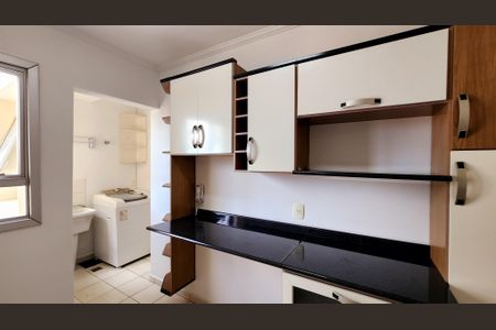 Apartamento à venda com 68m², 3 quartos e 2 vagas Apartamento à venda com 68m², 3 quartos e 2 vagasCozinha e Área de Serviço