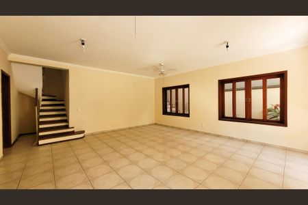 Casa de condomínio para alugar com 350m², 7 quartos e 4 vagasÁrea gourmet