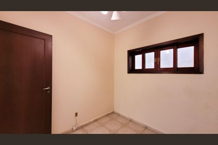 Casa de condomínio para alugar com 350m², 7 quartos e 4 vagasQuarto de Serviço